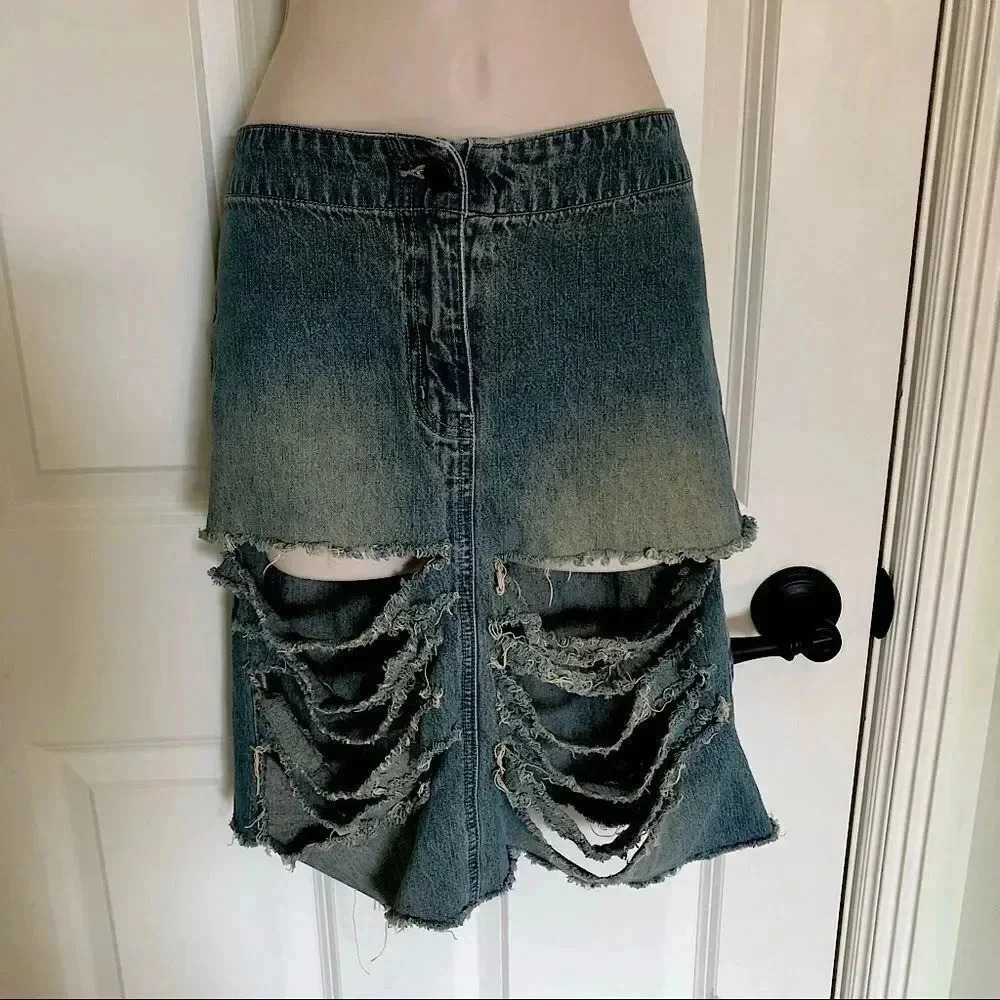 ๐
บvintageย Ny Jeans ripped 90โs denim mod mini skirtโ sizeโ6